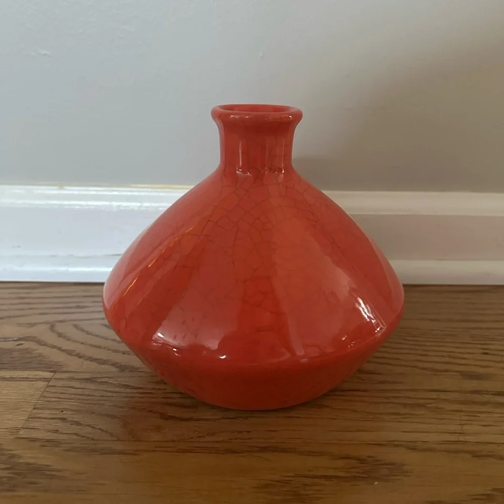 Crate & Barrel  Vase Mireya Orange Round Base 6
